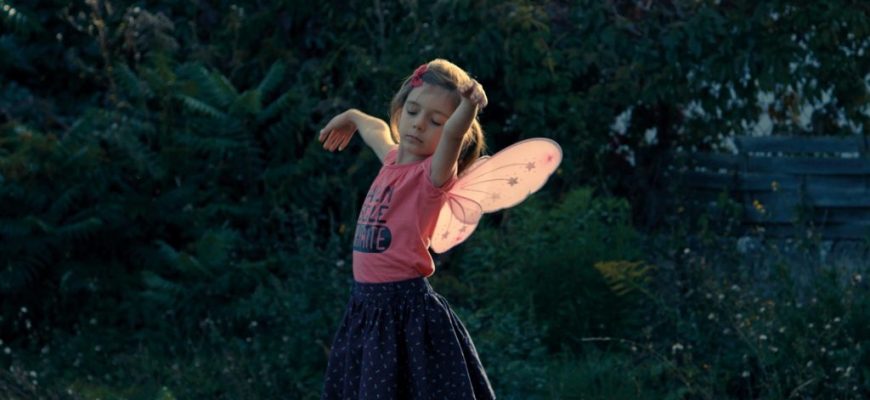 Рецензия на "Маленькую девочку": транс-девочка растет в себе в прекрасном, наполненном светом документальном фильме
